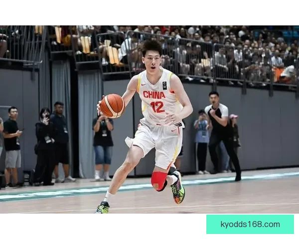 郇斯楠携阿里扎儿子双双入选篮球峰会国际队四月开赛
